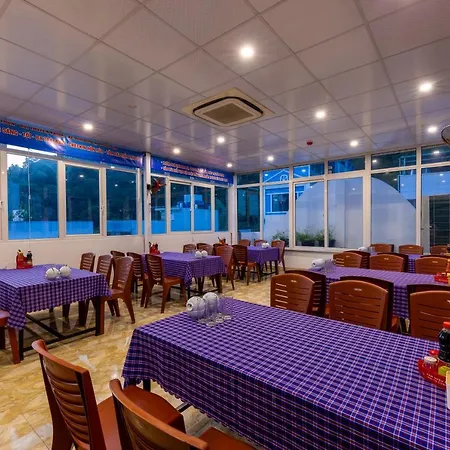 Cat Ba Hongkong Hotel Dong Khe Sau Exterior photo